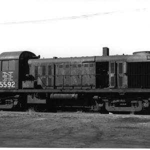 RS-3 #5592, ex-NH #553