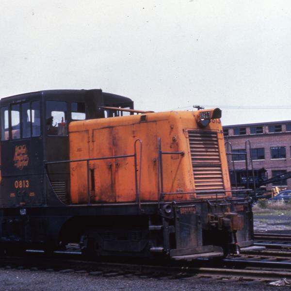 GE 44 tonner orange and green